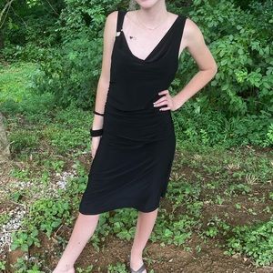 Behave Sexy Fitted Black Dress w/Scoopneck & Ruching